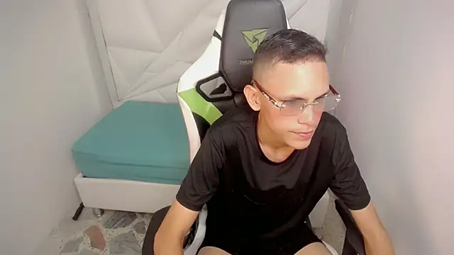 sombra 18 online show from 05/21/26, 01:45