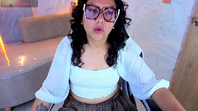 Violeta Moon Tx online show from 05/06/26, 10:59