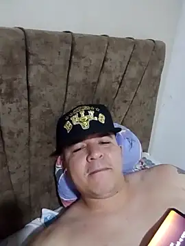 latino hott  online show from 05/05/26, 11:46