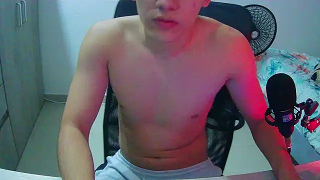 adlovin online show from 05/13/26, 03:04