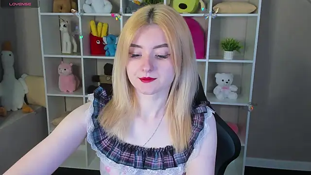 Diiana Daviis online show from 06/03/26, 12:57