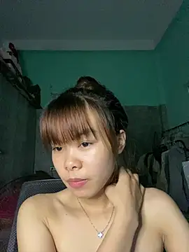 Snapshot of Cry_sexy chatting on 06/25/26, 06:07 Cry sexy online show from 06/25/26, 06:07