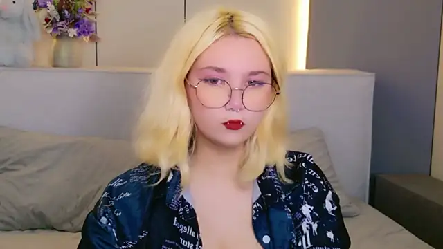 Cassey Well online show from 05/25/26, 10:32