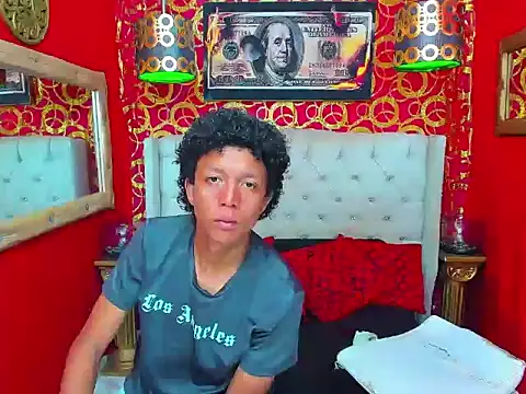 skinny20boy online show from 05/25/26, 11:00