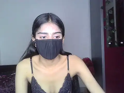 Snapshot of SASSY__BABY_ chatting on 06/18/26, 09:25 SASSY BABY online show from 06/18/26, 09:25