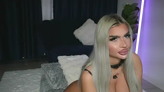 ChrystalCade online show from 07/03/26, 07:42