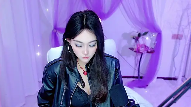 Tili Lucky online show from 05/15/26, 11:01
