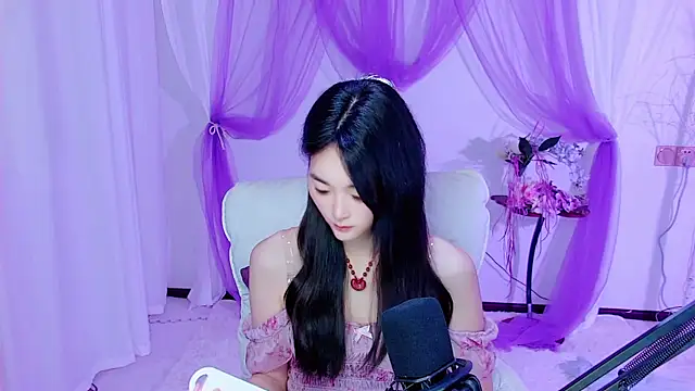 Tili Lucky online show from 05/27/26, 01:57