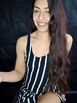 Snapshot of CasiTuya chatting on 07/18/26, 05:17 CasiTuya online show from 07/18/26, 05:17