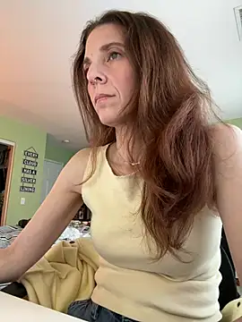 Raevyn online show from 05/21/26, 04:14
