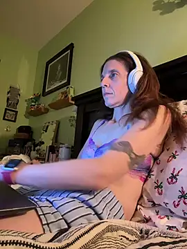 Raevyn online show from 05/22/26, 06:31