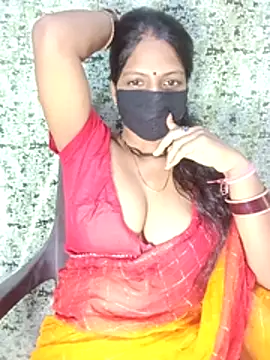 Snapshot of Juli_80 chatting on 07/08/26, 11:26 Juli 80 online show from 07/08/26, 11:26