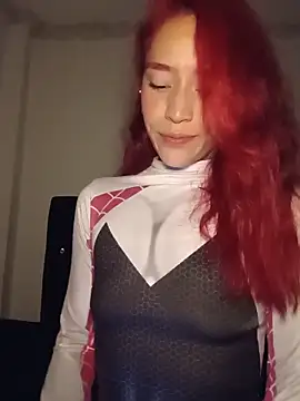 ChicaFuegoDulce online show from 05/20/26, 03:13
