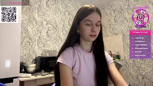 HinaDesire online show from 05/29/26, 09:57
