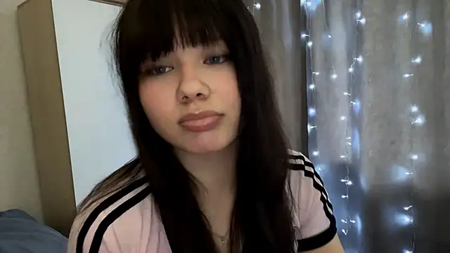 EmilyMercurial online show from 05/15/26, 08:32