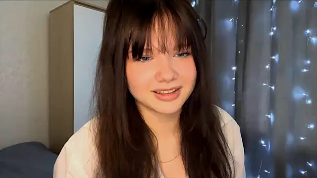 EmilyMercurial online show from 06/12/26, 08:46
