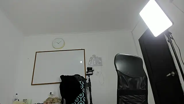 Aithana queen online show from 05/31/26, 06:09