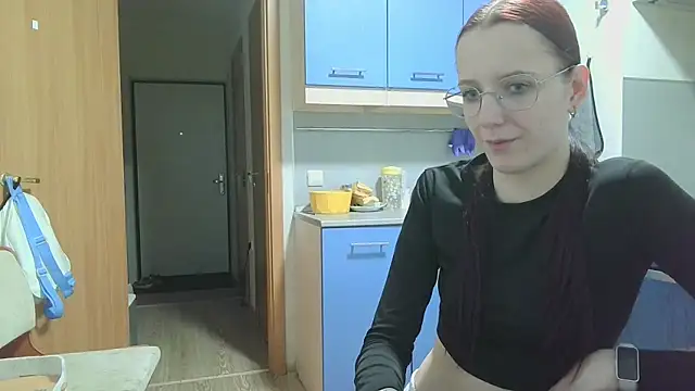 Lucy Crystal online show from 05/07/26, 09:20