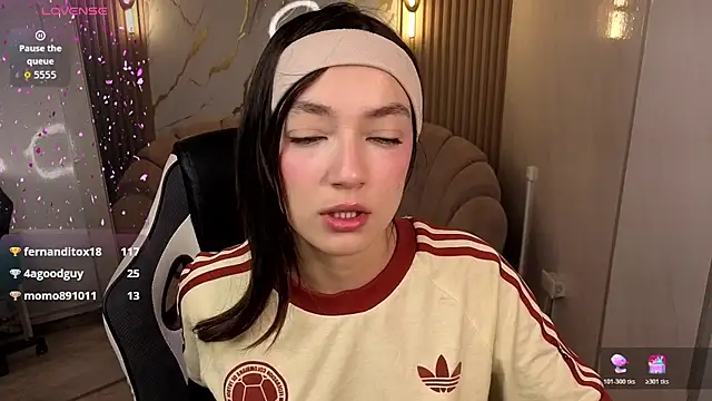 Cinnamon b online show from 07/03/26, 07:53