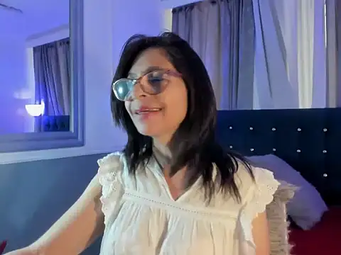 lena gray online show from 06/04/26, 04:57