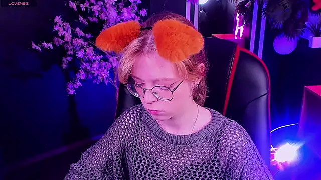FoxxyyPolly online show from 06/01/26, 05:31