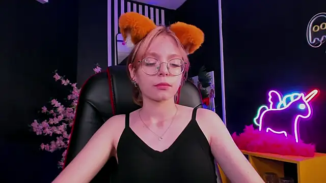 FoxxyyPolly online show from 07/13/26, 05:43