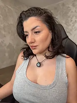 SophiePale online show from 02/22/26, 12:47