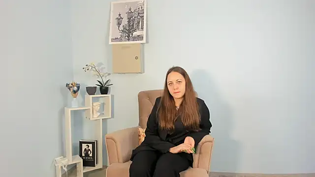 KarineDenick online show from 05/12/26, 06:32