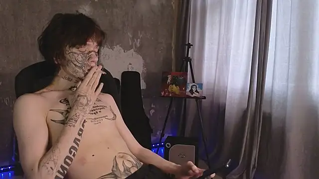 Snapshot of Emo___boy chatting on 05/11/26, 09:26 Emo boy online show from 05/11/26, 09:26