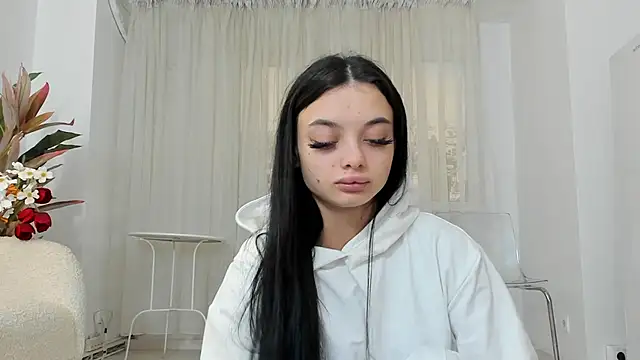 RachellRavee online show from 05/10/26, 04:39