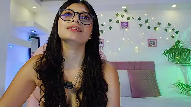 isabel space online show from 06/25/26, 06:12