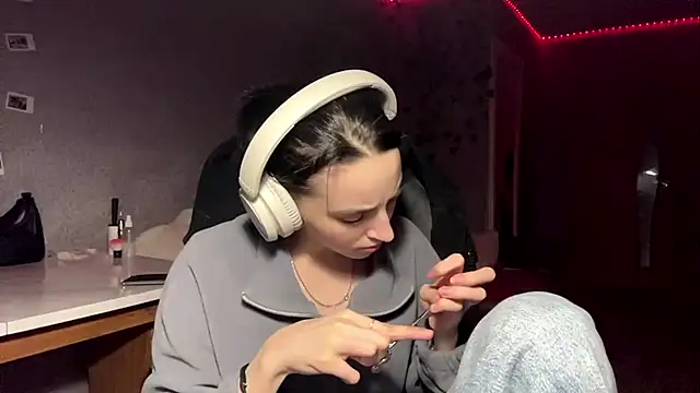 NightFoxxx online show from 06/11/26, 03:32