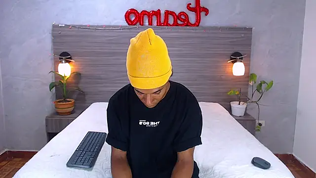 Dilan Hall online show from 06/05/26, 08:03