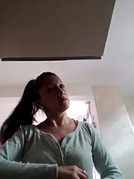 Vely  online show from 05/18/26, 07:31