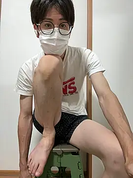 Snapshot of h_japmen chatting on 07/15/26, 02:55 h japmen online show from 07/15/26, 02:55