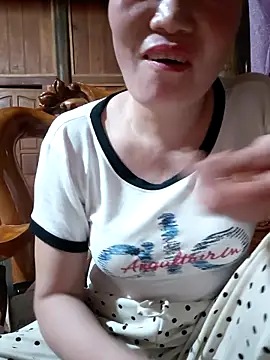 -Trici- online show from 06/27/26, 12:22