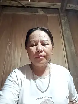 Snapshot of girl_cute69 chatting on 06/11/26, 01:27 girl cute69 online show from 06/11/26, 01:27