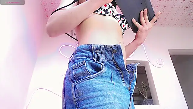 everlin 01 online show from 07/26/26, 06:59