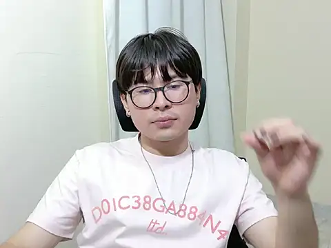 kuromi boy online show from 06/24/26, 03:05