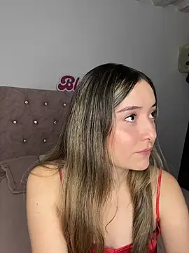 Sarisloves online show from 05/19/26, 01:00