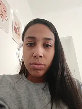 modelisa01 online show from 06/01/26, 07:26