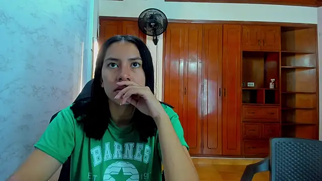 Soffy and Emily online show from 06/01/26, 12:29