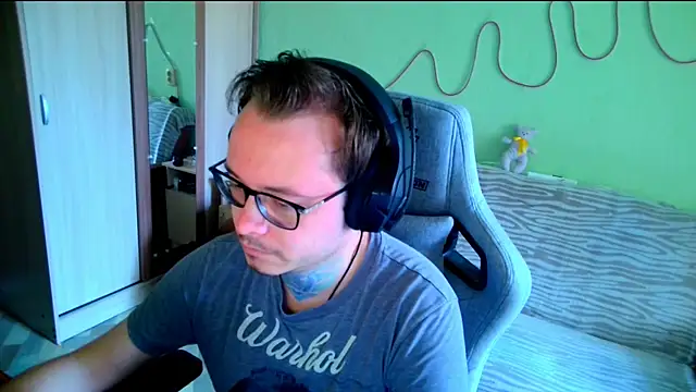 MeLanXolik online show from 05/26/26, 09:05