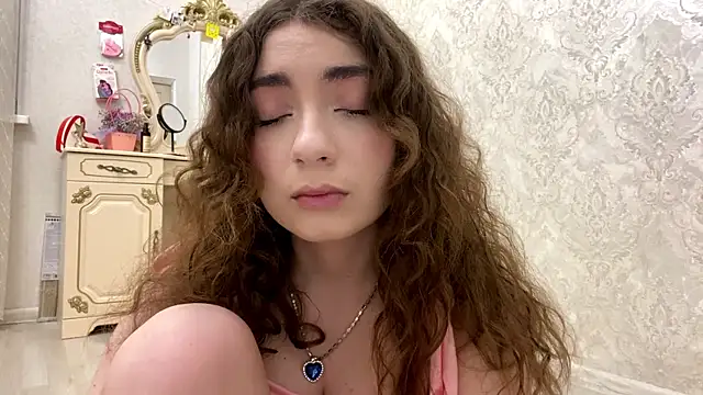 Rosie Sweety online show from 06/05/26, 07:30