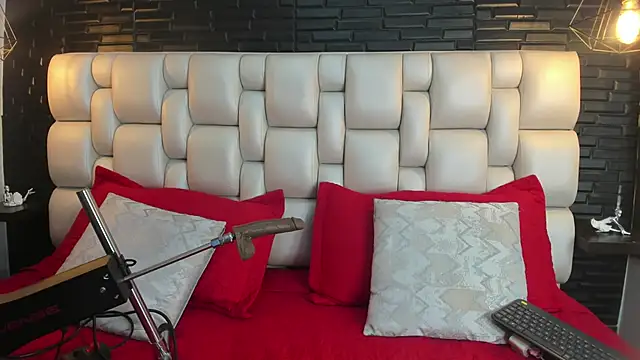 Snapshot of ViolettGracee chatting on 07/01/26, 04:03 ViolettGracee online show from 07/01/26, 04:03