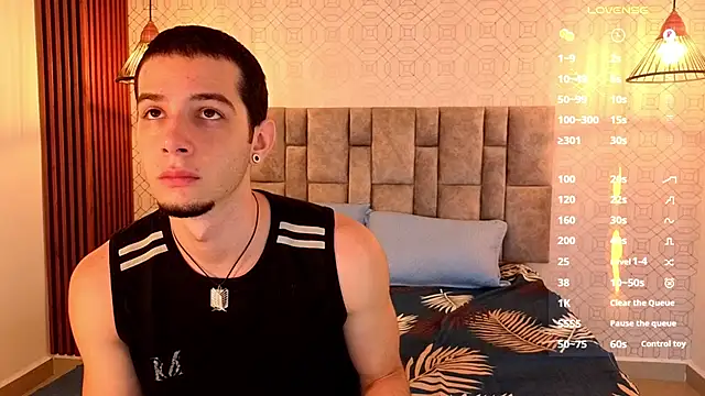 isaacblaze  online show from 06/12/26, 04:11