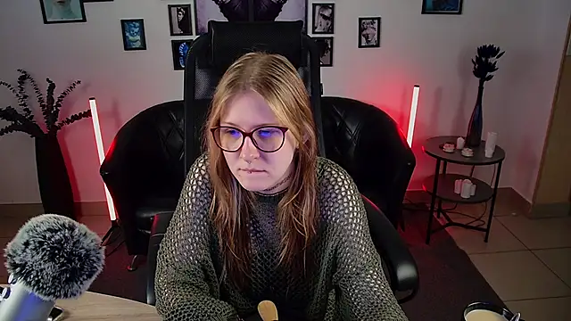lanafitch online show from 06/19/26, 10:08