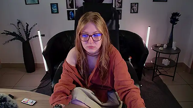 lanafitch online show from 06/21/26, 10:51