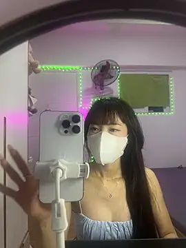 Lov3lily online show from 06/14/26, 08:16
