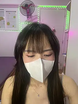 Lov3lily online show from 06/24/26, 04:50
